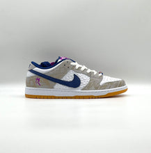 Load image into Gallery viewer, Nike SB Dunk Low Rayssa Leal
