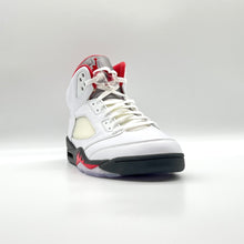 Load image into Gallery viewer, Jordan 5 Retro Fire Red Silver Tongue (2020）
