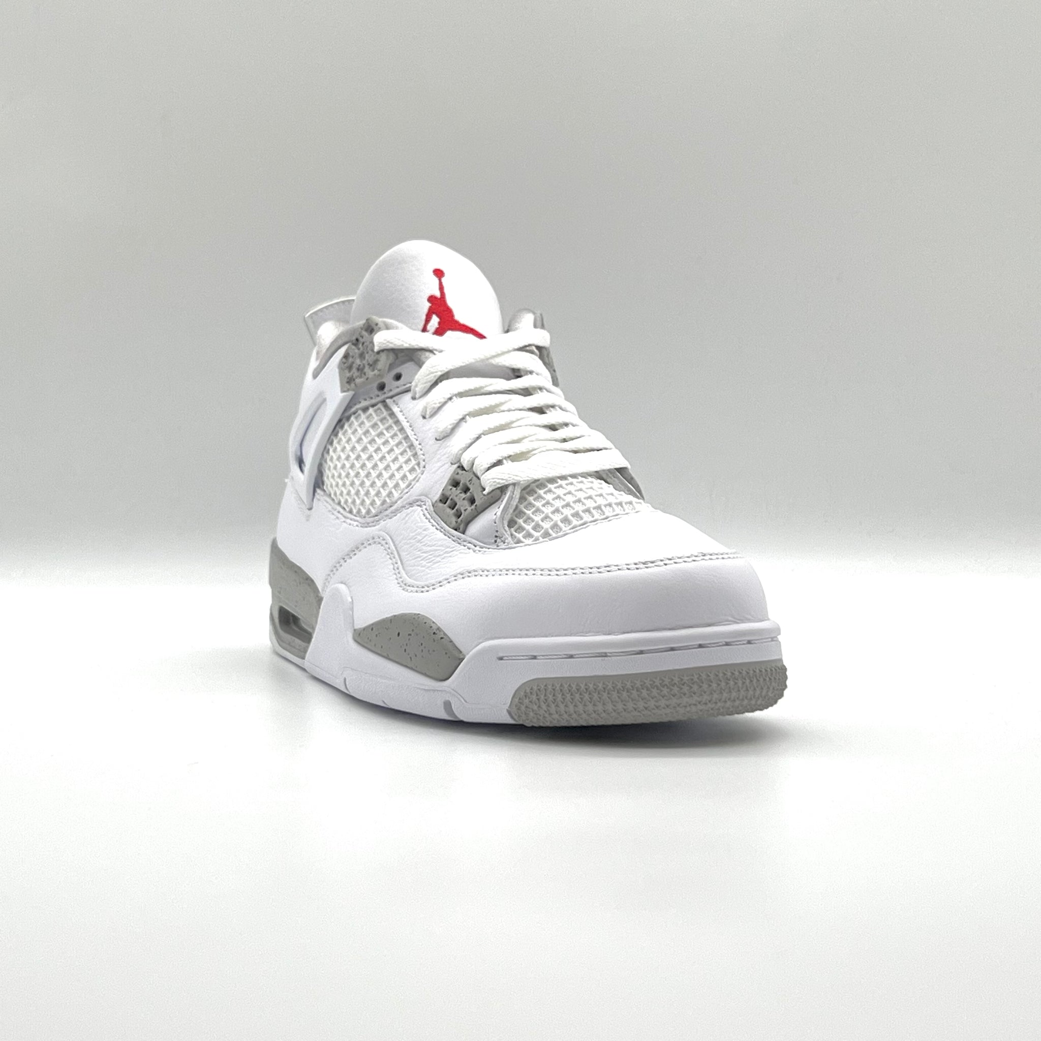 Jordan 4 Retro White Oreo (2021) â FABULOUS CONSIGNMENT STORE