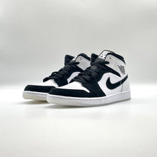 Load image into Gallery viewer, Jordan 1 Mid Diamond Shorts
