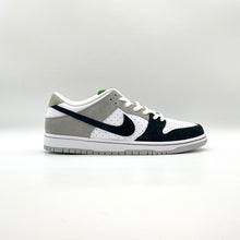 Load image into Gallery viewer, Nike SB Dunk Low Chlorophyll
