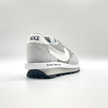 Load image into Gallery viewer, Nike LD Waffle SF sacai Fragment Grey
