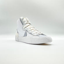 Load image into Gallery viewer, Nike Blazer Mid sacai White Grey
