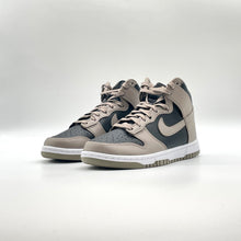 Load image into Gallery viewer, Nike Dunk High Moon Fossil (W)
