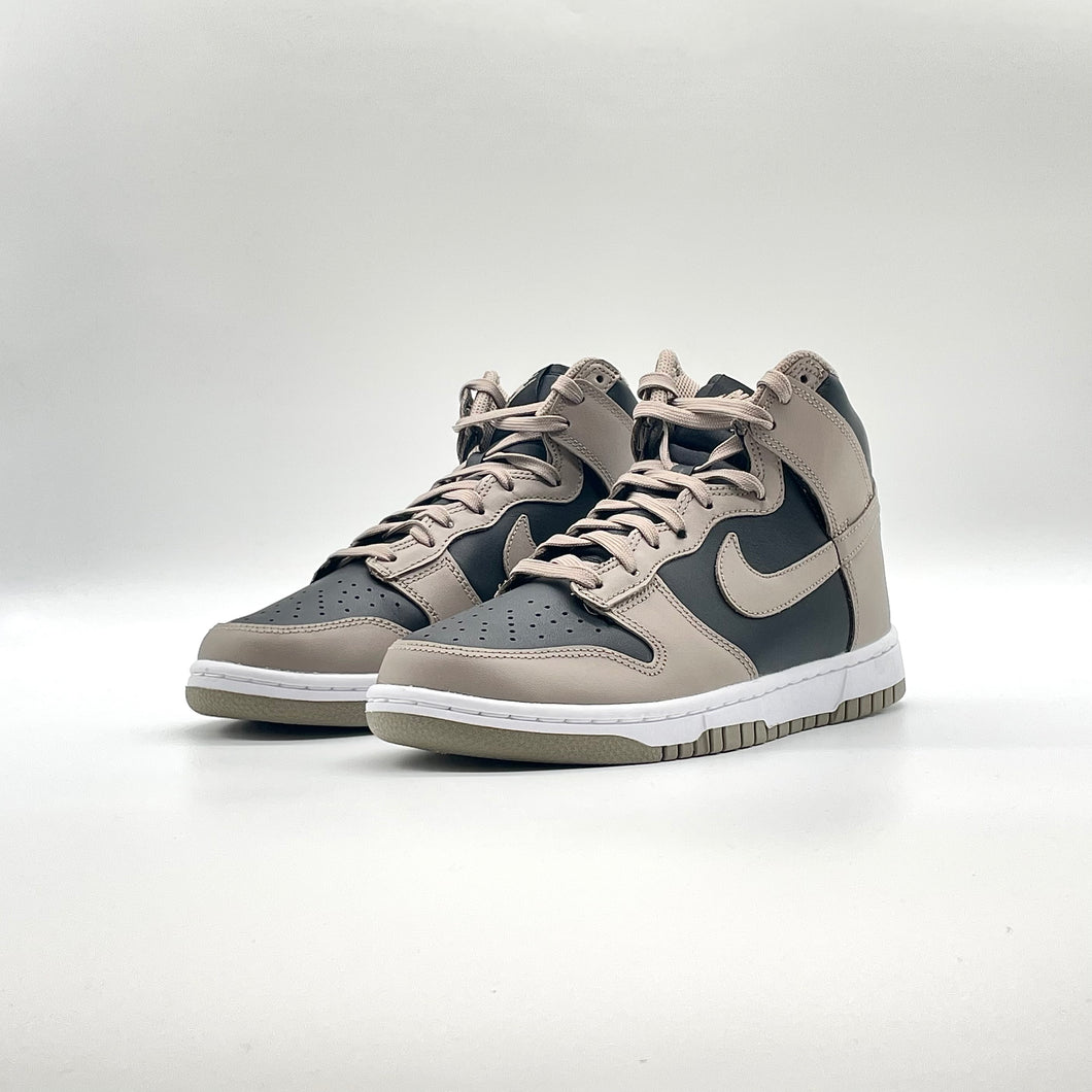 Nike Dunk High Moon Fossil (W)