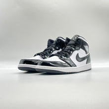 Load image into Gallery viewer, Jordan 1 Mid Carbon Fiber
