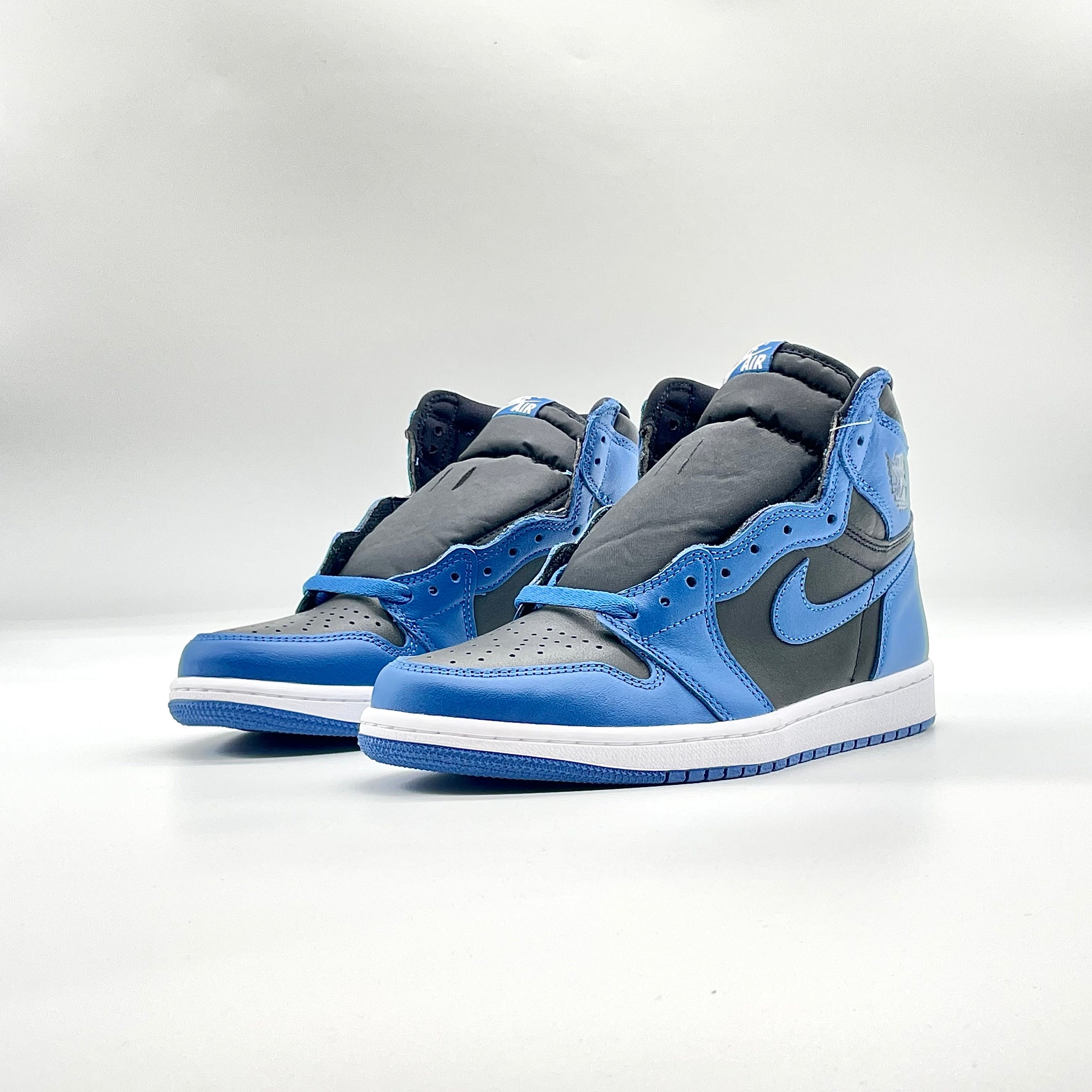 Jordan Retro High OG Dark Marina Blue – FABULOUS CONSIGNMENT STORE