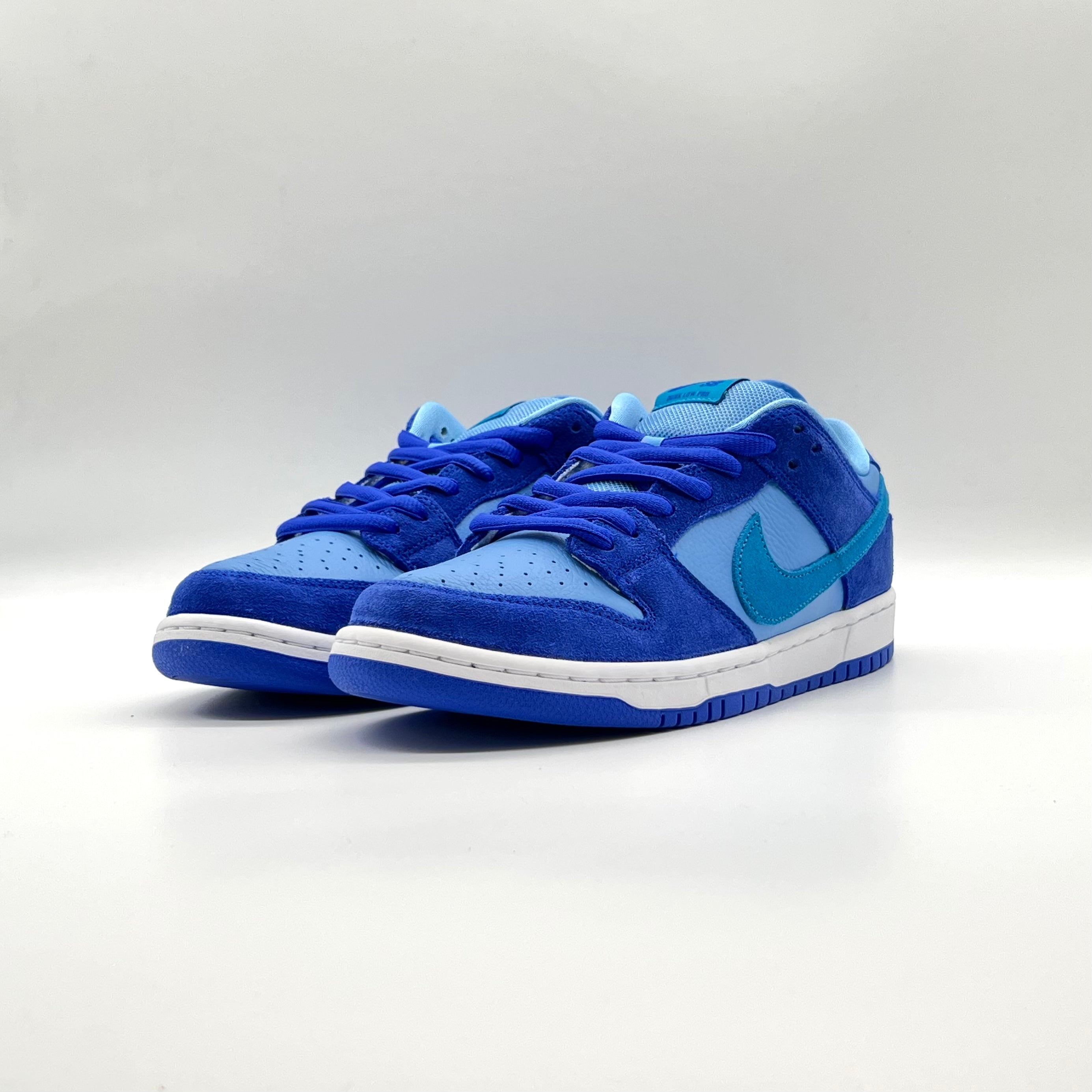 Nike SB Dunk Low Blue Raspberry – FABULOUS CONSIGNMENT STORE