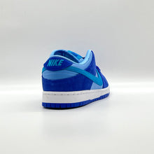 Load image into Gallery viewer, Nike SB Dunk Low Blue Raspberry
