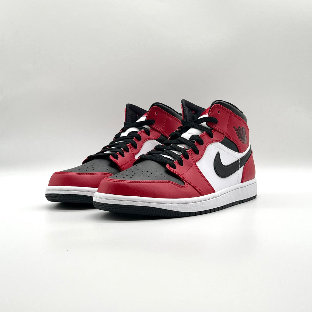 Jordan 1 Mid Chicago Toe