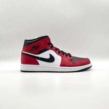 Load image into Gallery viewer, Jordan 1 Mid Chicago Toe
