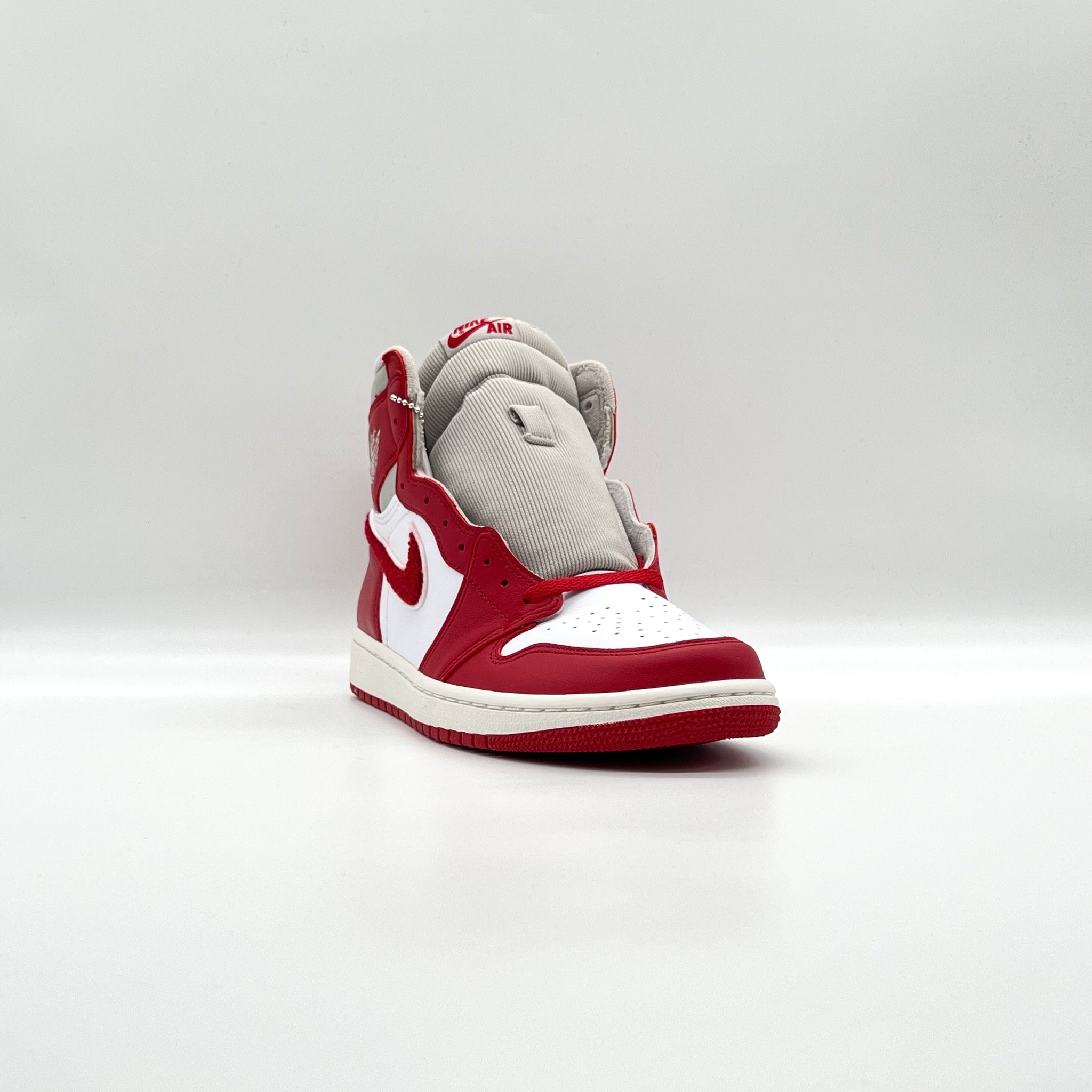 Jordan 1 Retro High OG Varsity Red (W) â FABULOUS CONSIGNMENT STORE