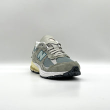 Load image into Gallery viewer, New Balance 2002R Protection Pack Mirage Grey
